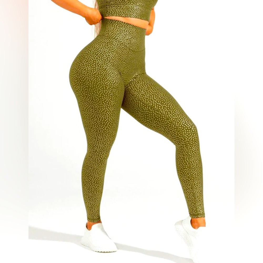 Buffbunny Rosa Leggings - Grounded Dark Olive/Gold Bossy